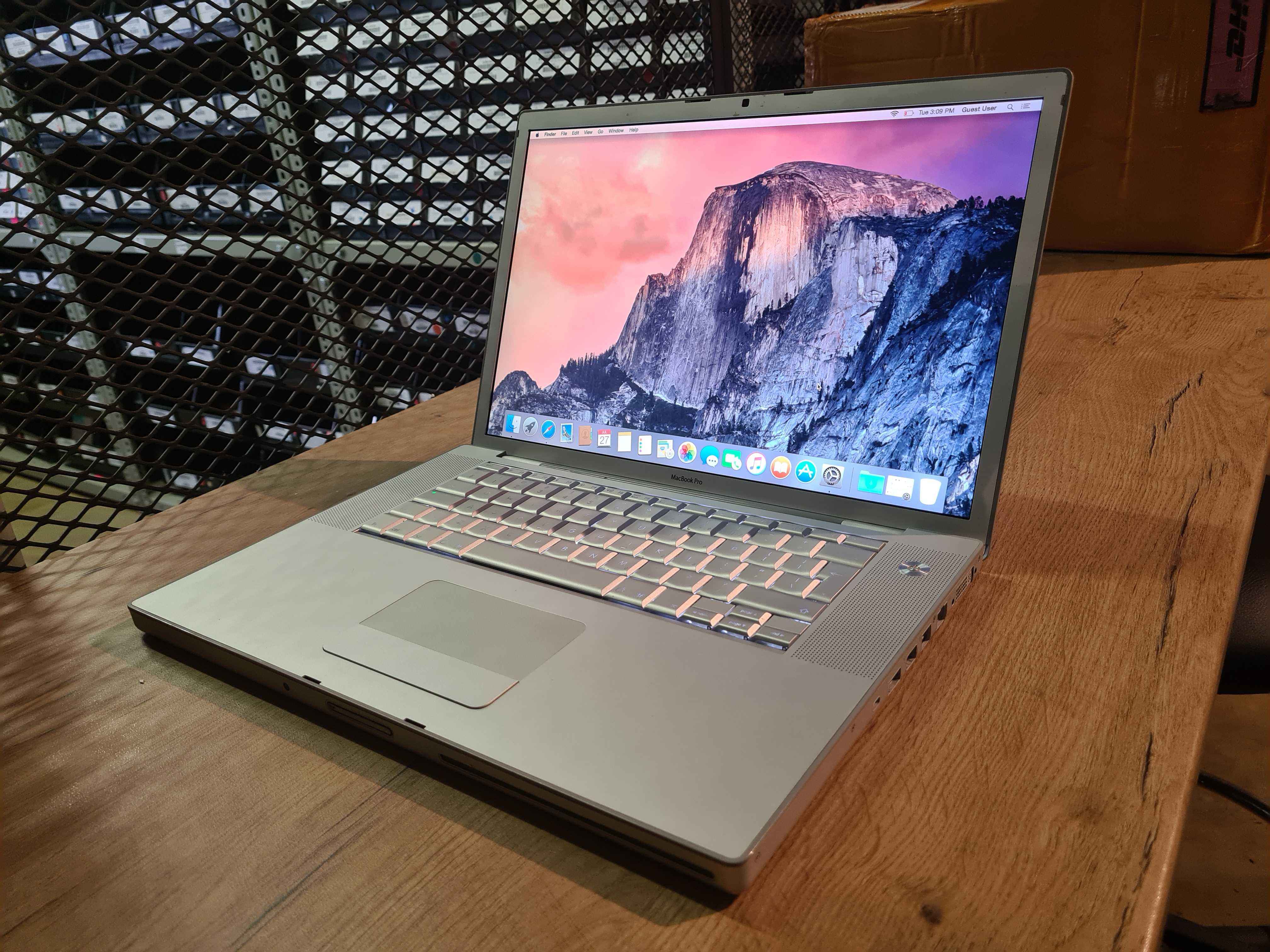 MacBook Pro A1226 2008 Model