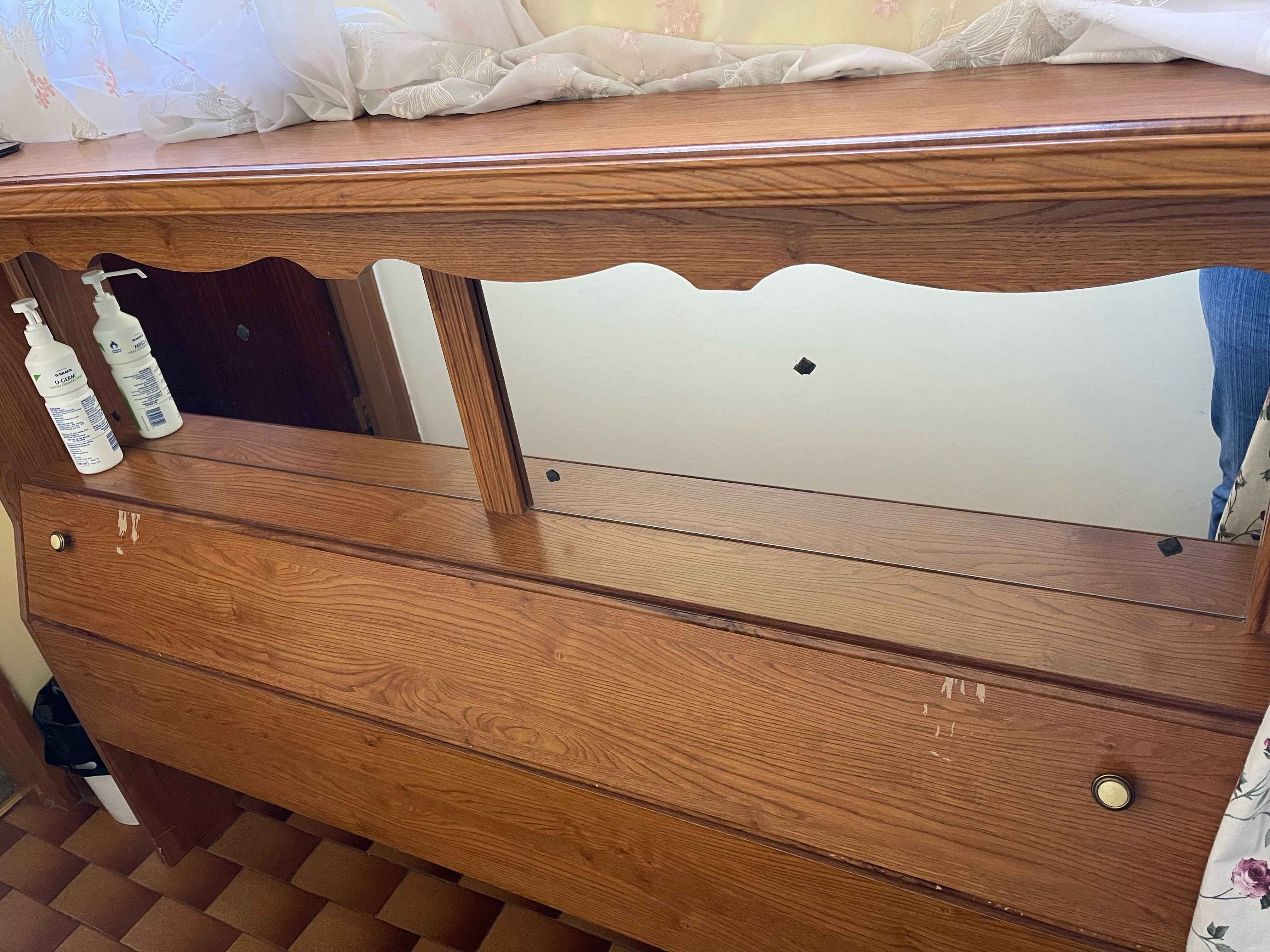 5 piece bedroom suite 