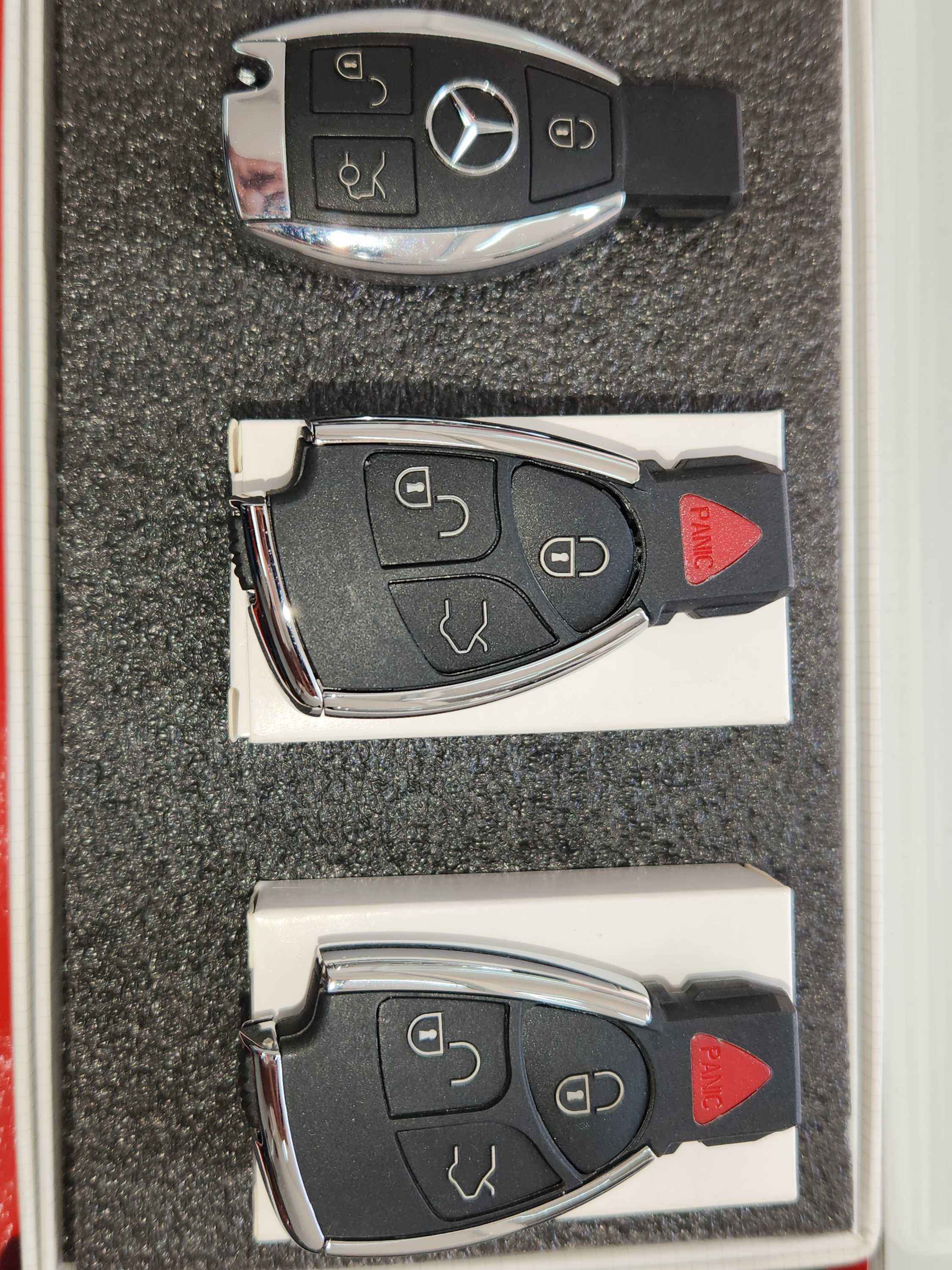 Mercedes-benz keys