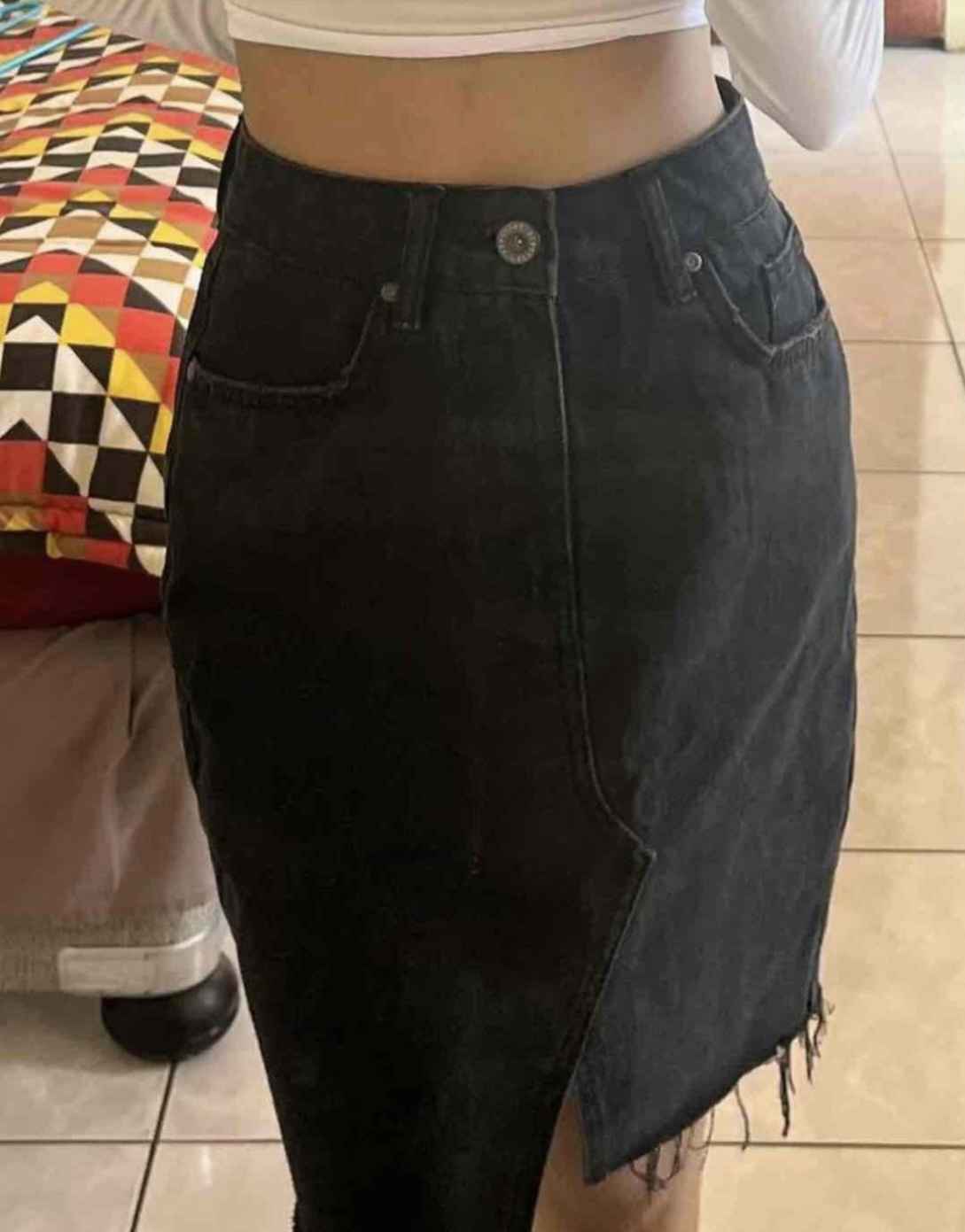 Black denim skirt.Size small
