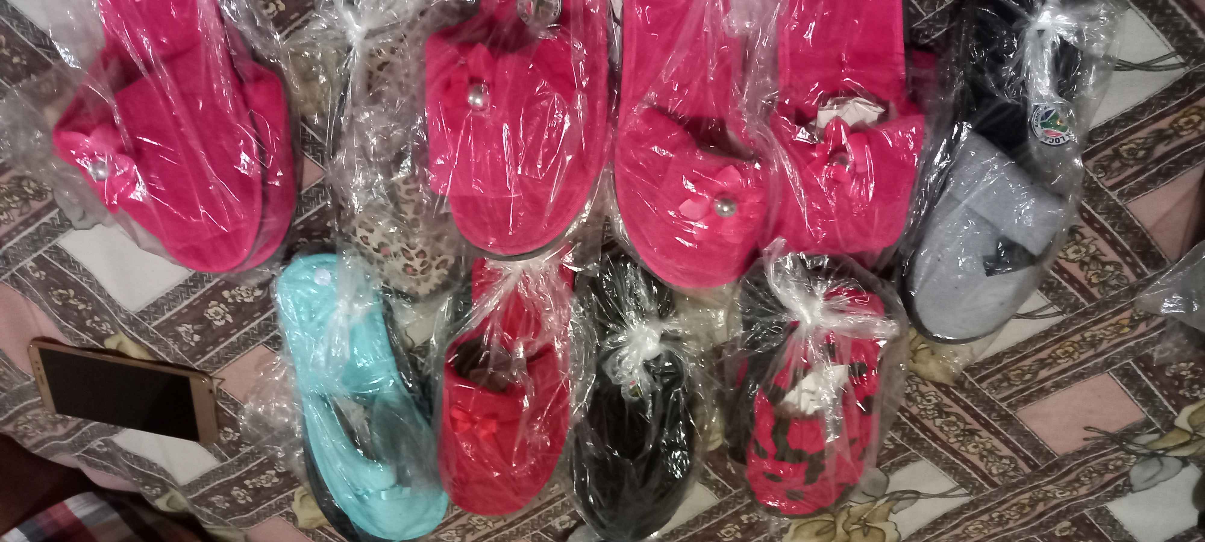 Ladies bedroom slippers