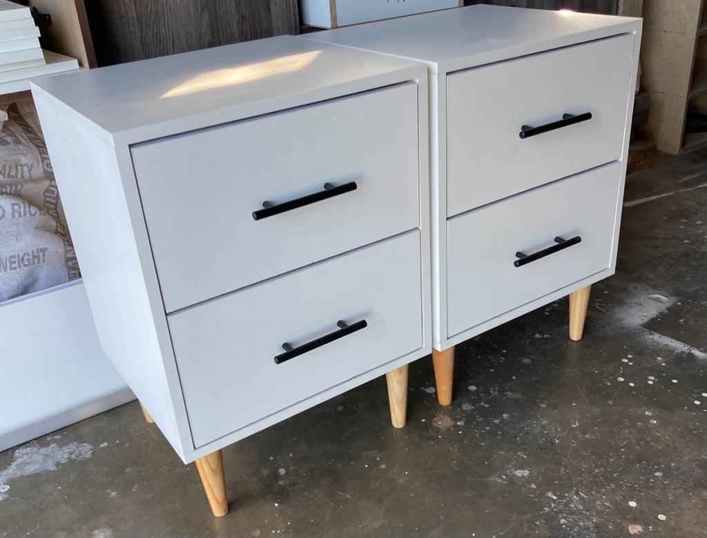 Modern Bedroom Pedestals 