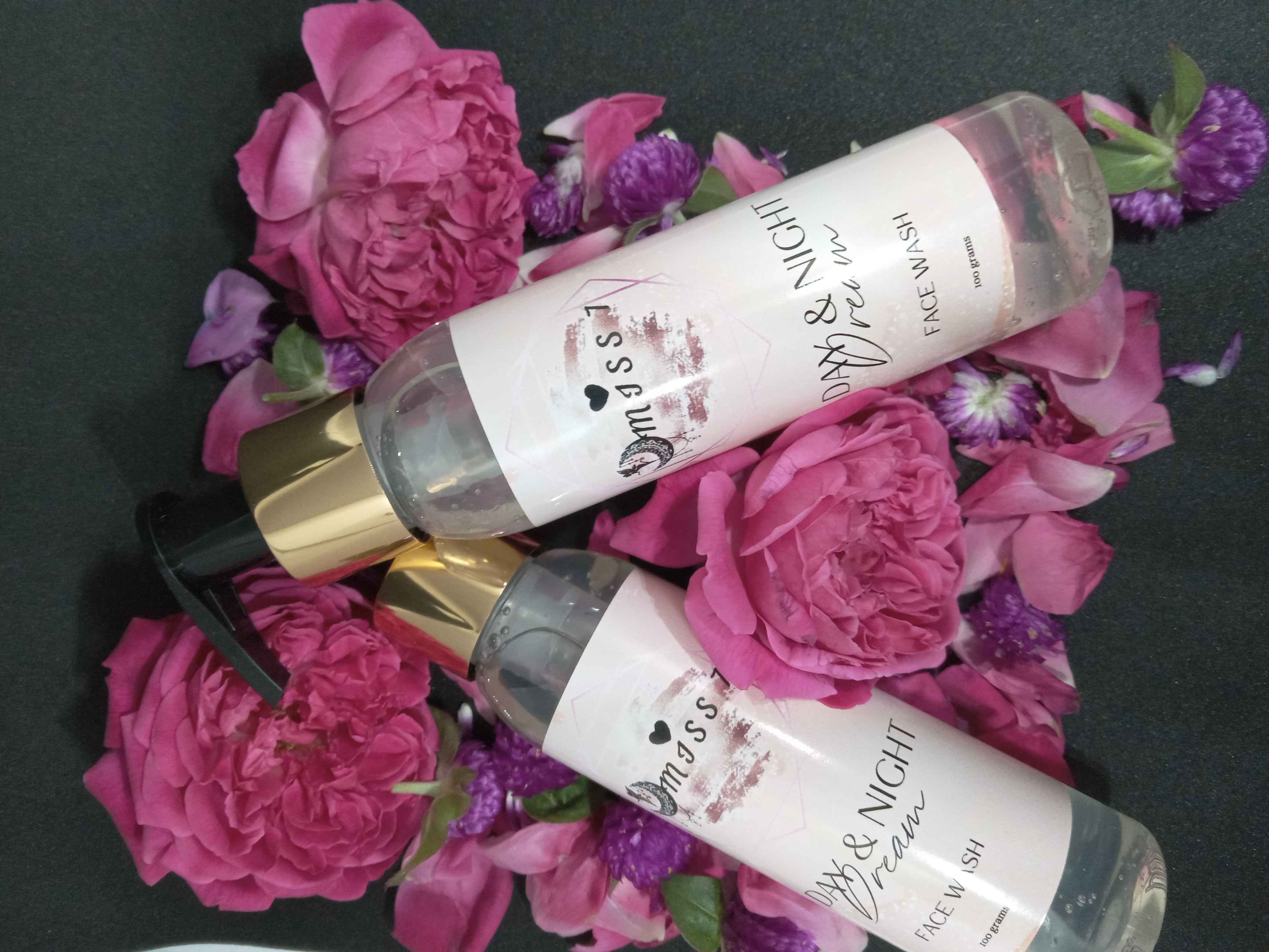 Day & Night Dream Facewash 