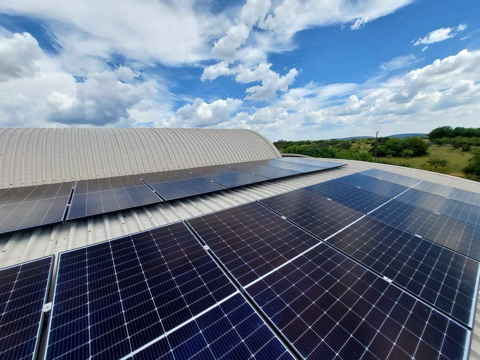 560W Mono Crystalline Solar Panel