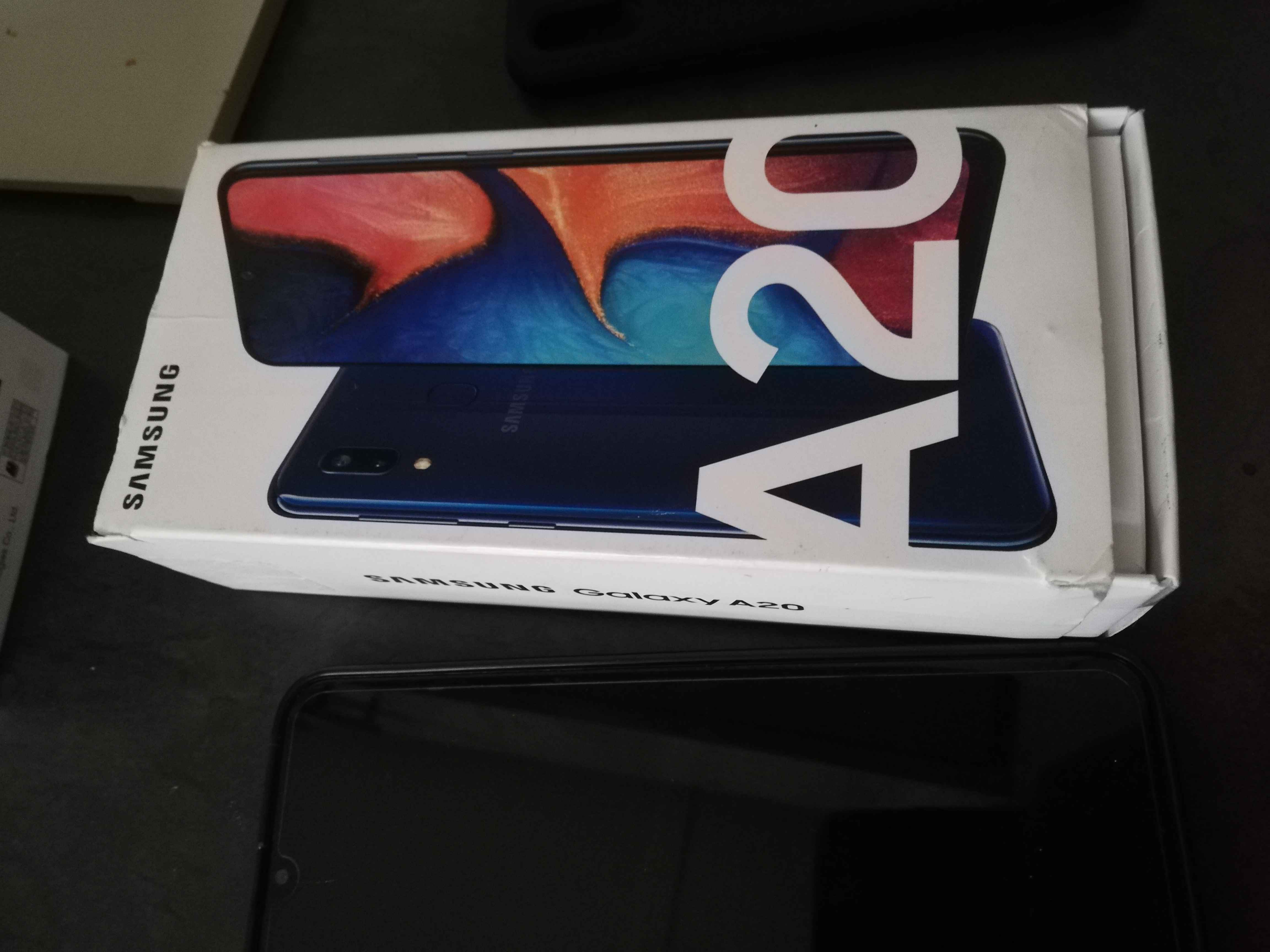 Samsung A20