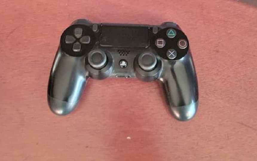 2 PlayStation Dualshock Controller's