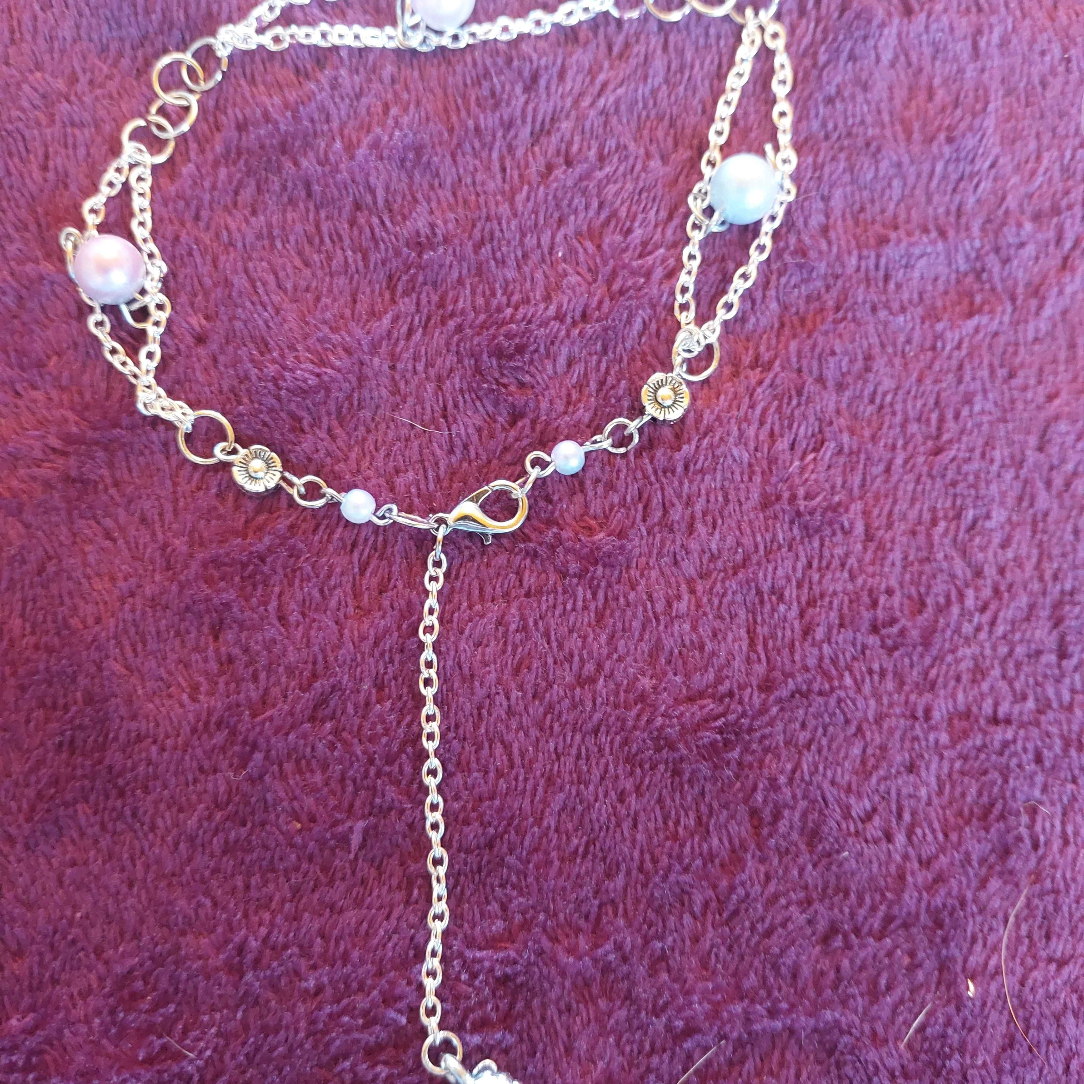 Silver and pearl bracelet