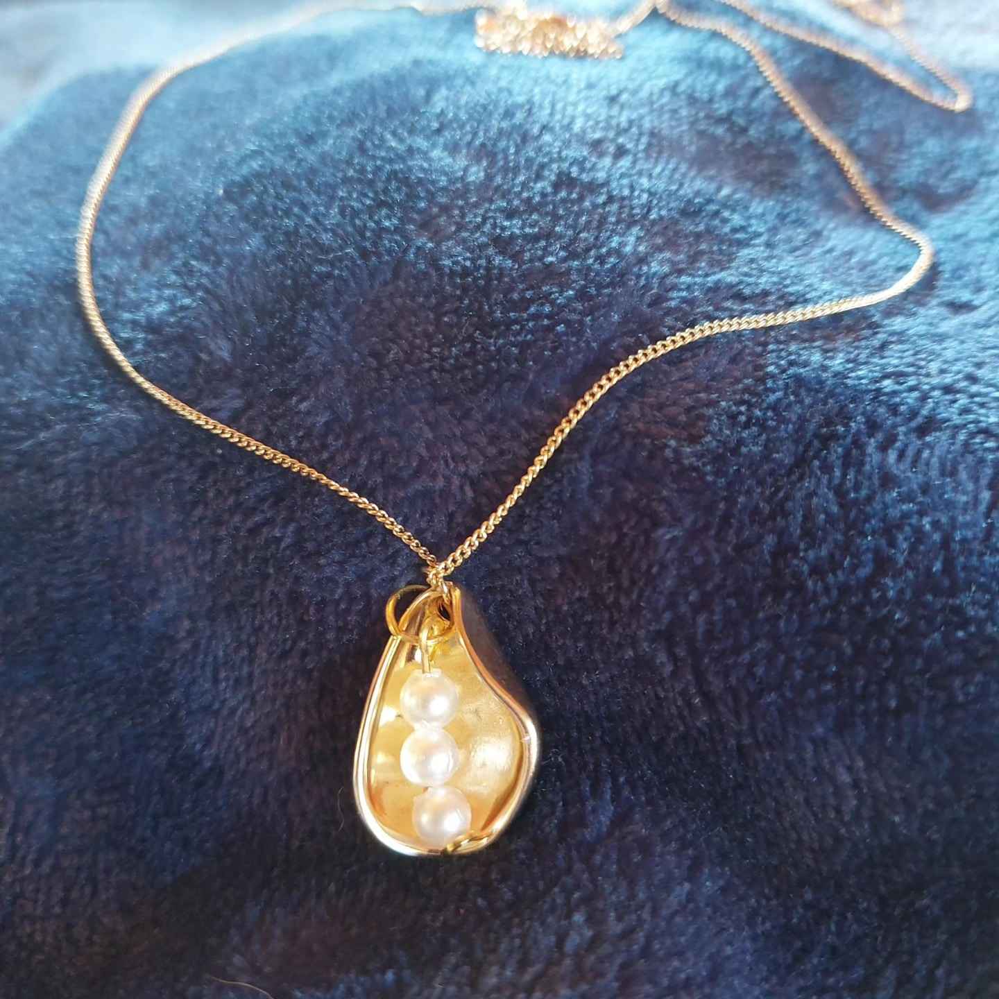 Gold Shell Chain