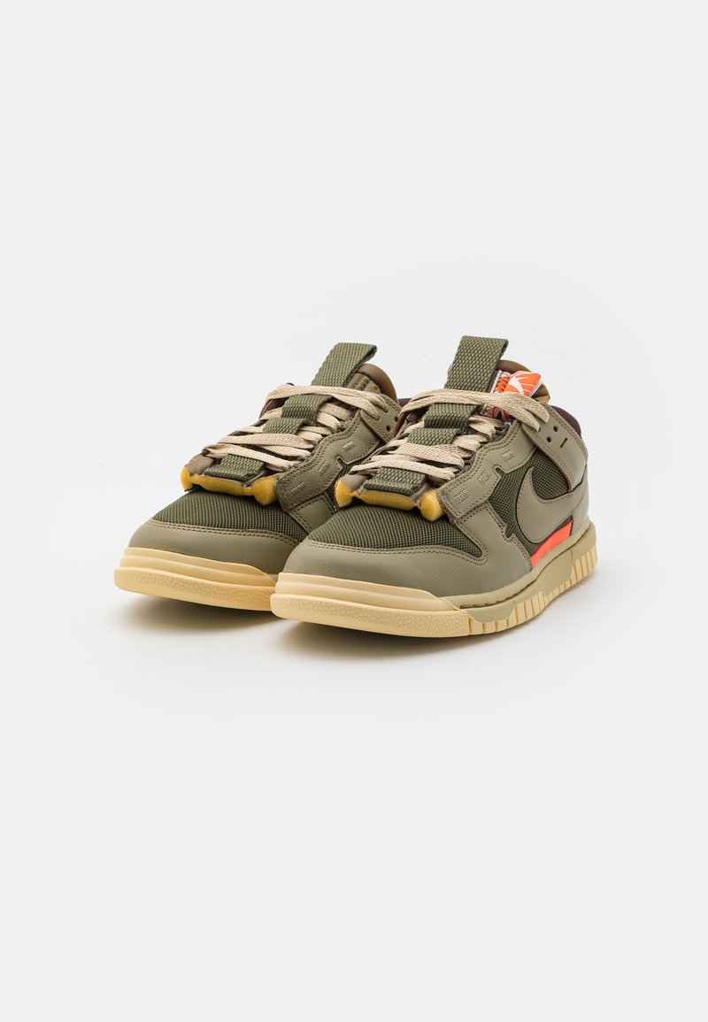 Nike Men's Dunk Low Natural Sneaker