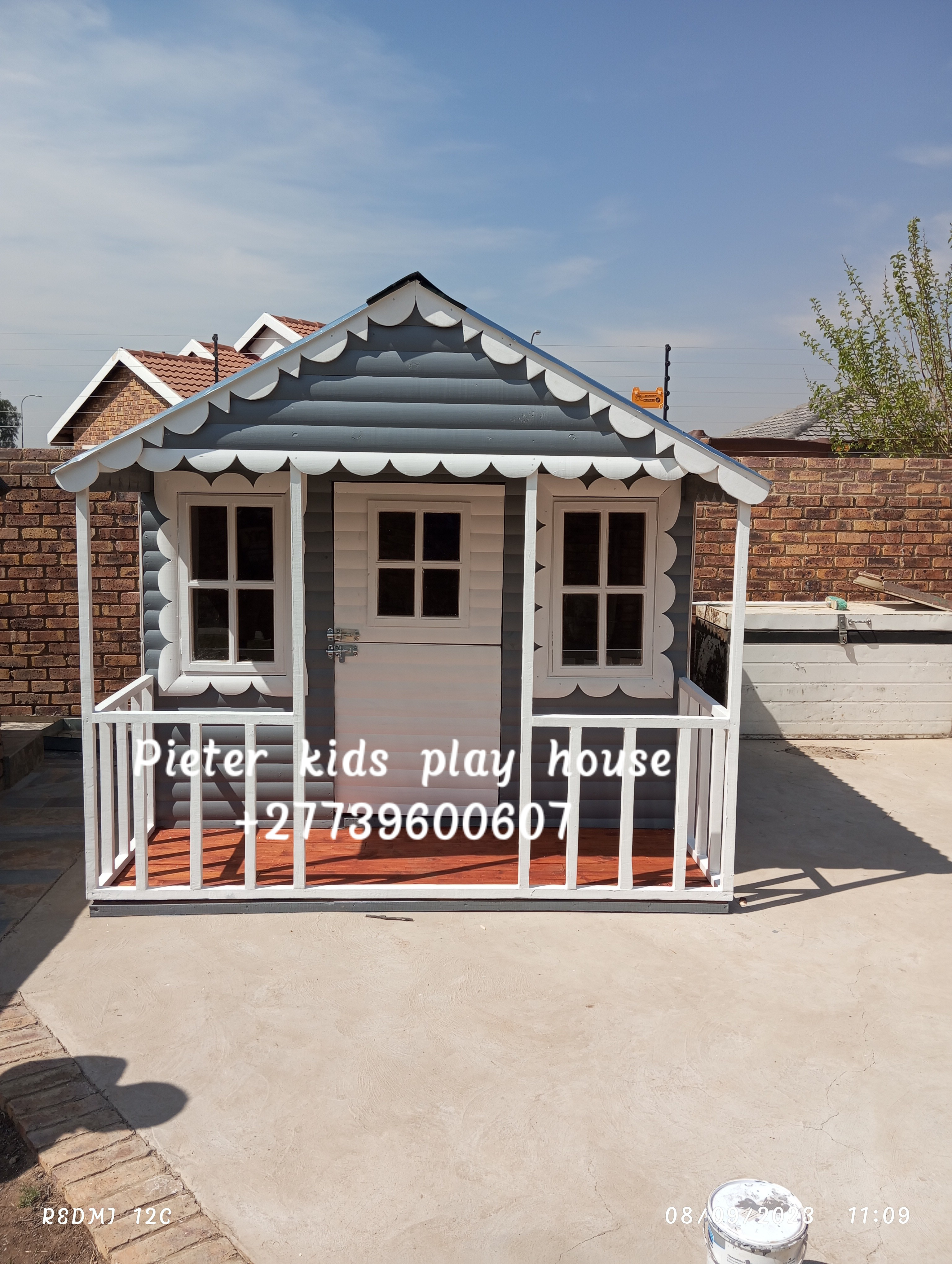 Kids play houses
