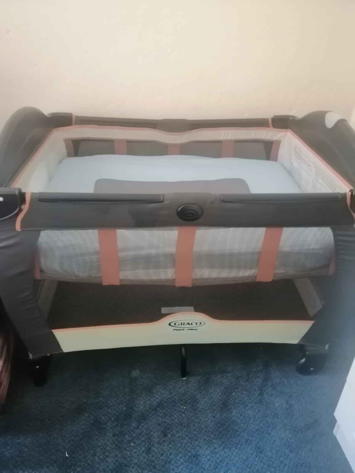 Camp cot