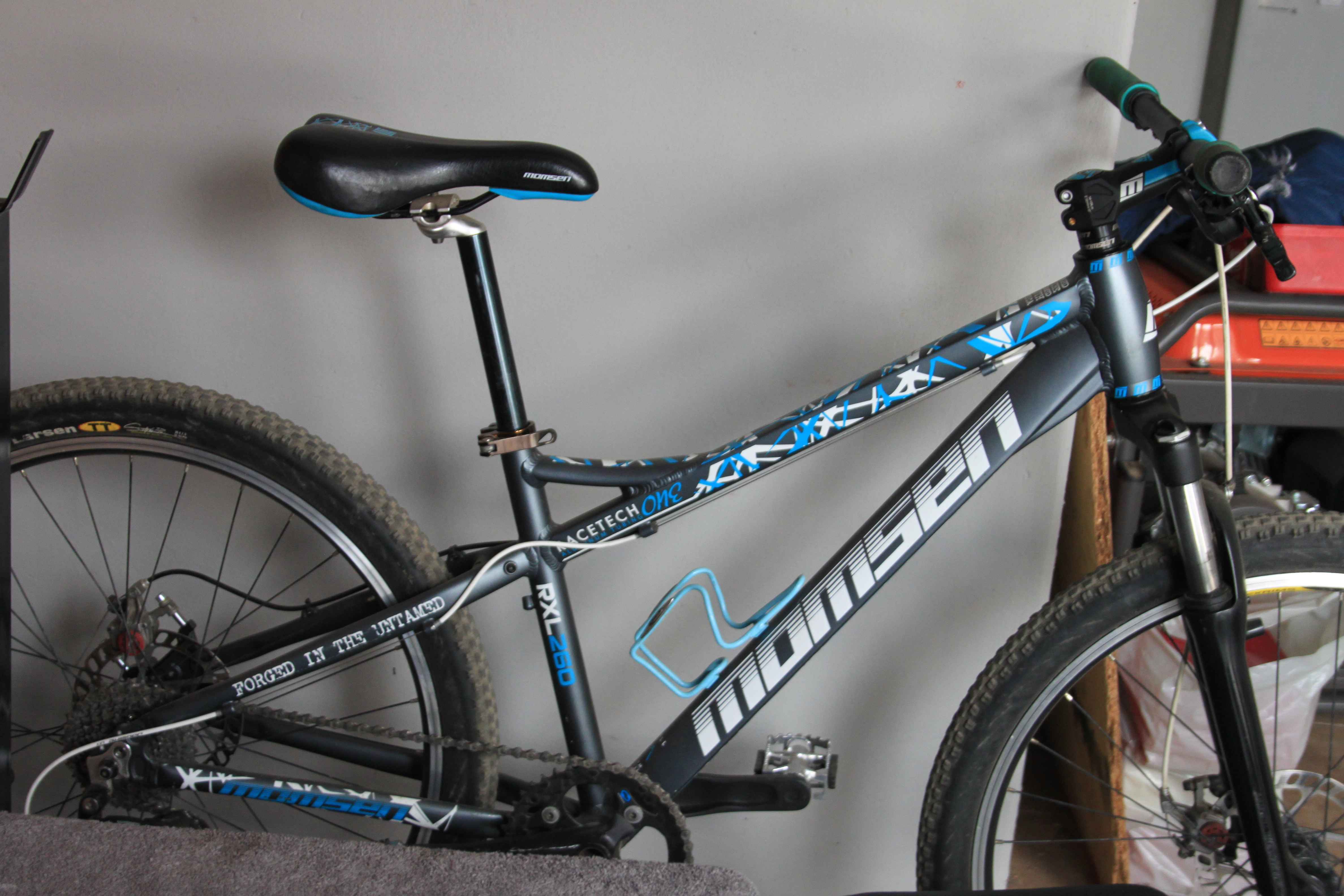 Momsen RXL 260 racetech