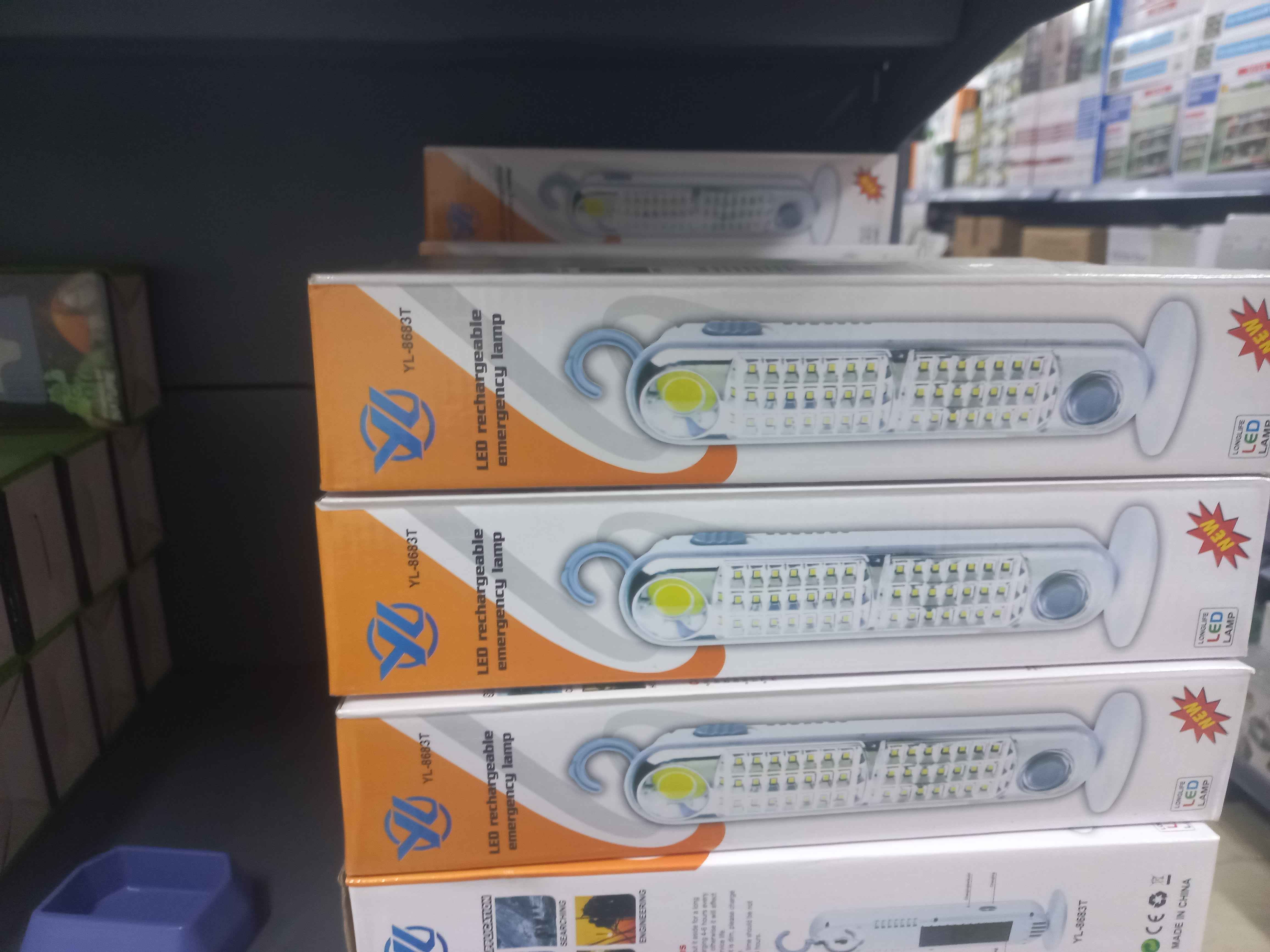 led emergency rechargeable light 