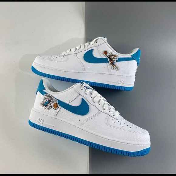 NIKE AIR FORCE 1 LOW
