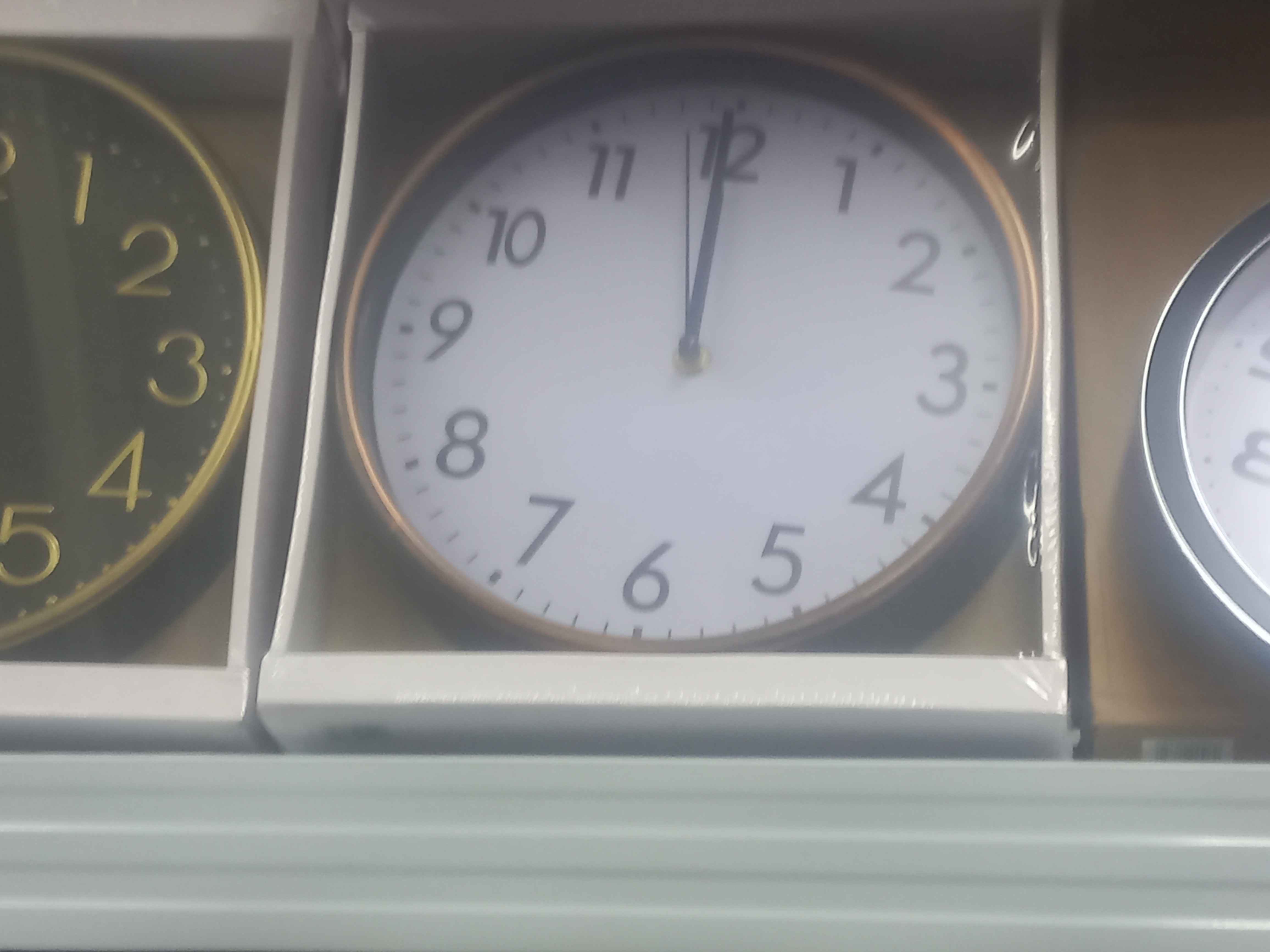 quartz watch wall clock