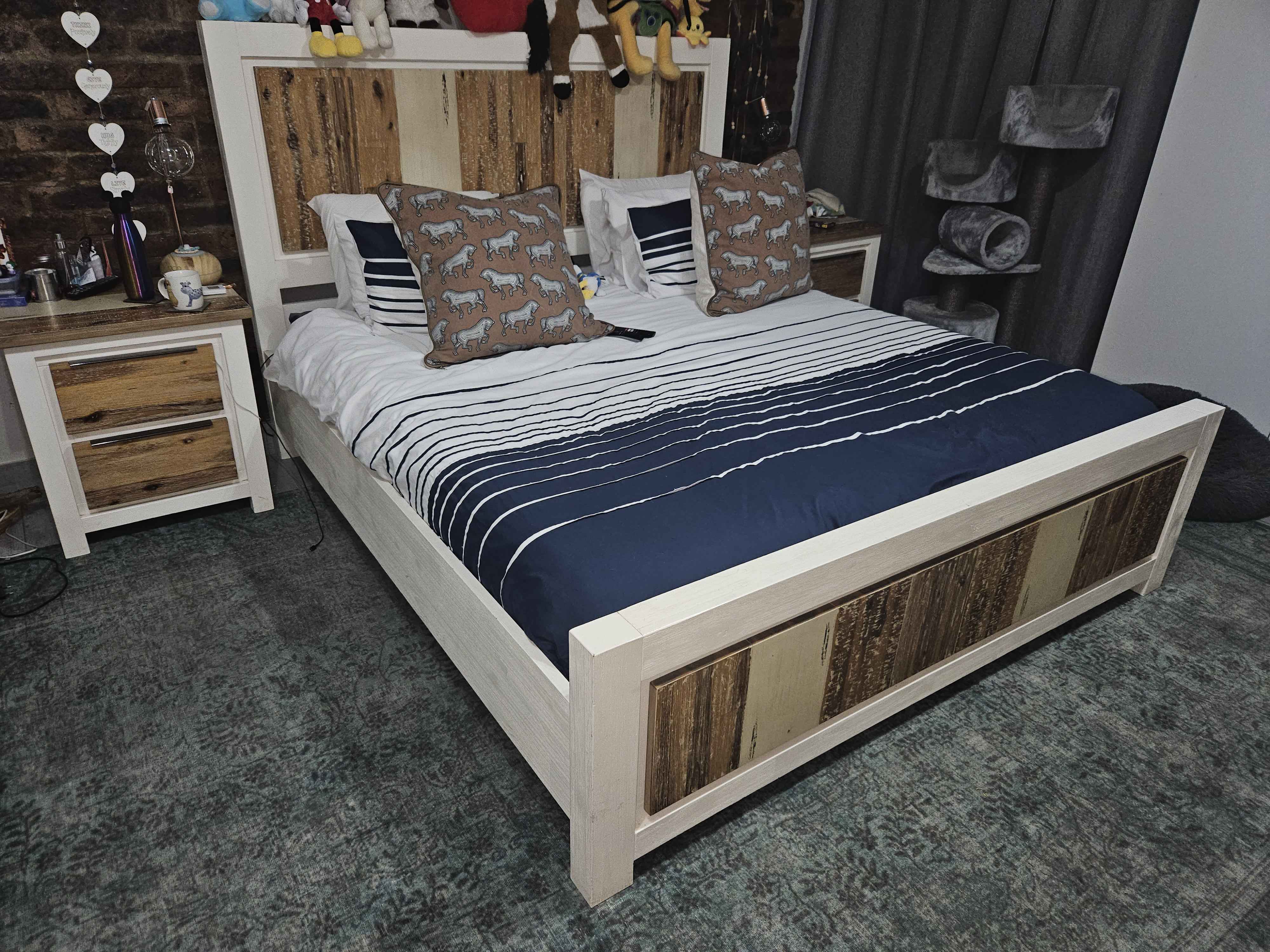 king size coricraft bed with Tempur mattress
