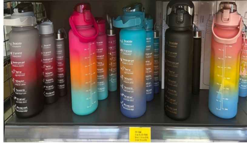 three pcs plastic cup 