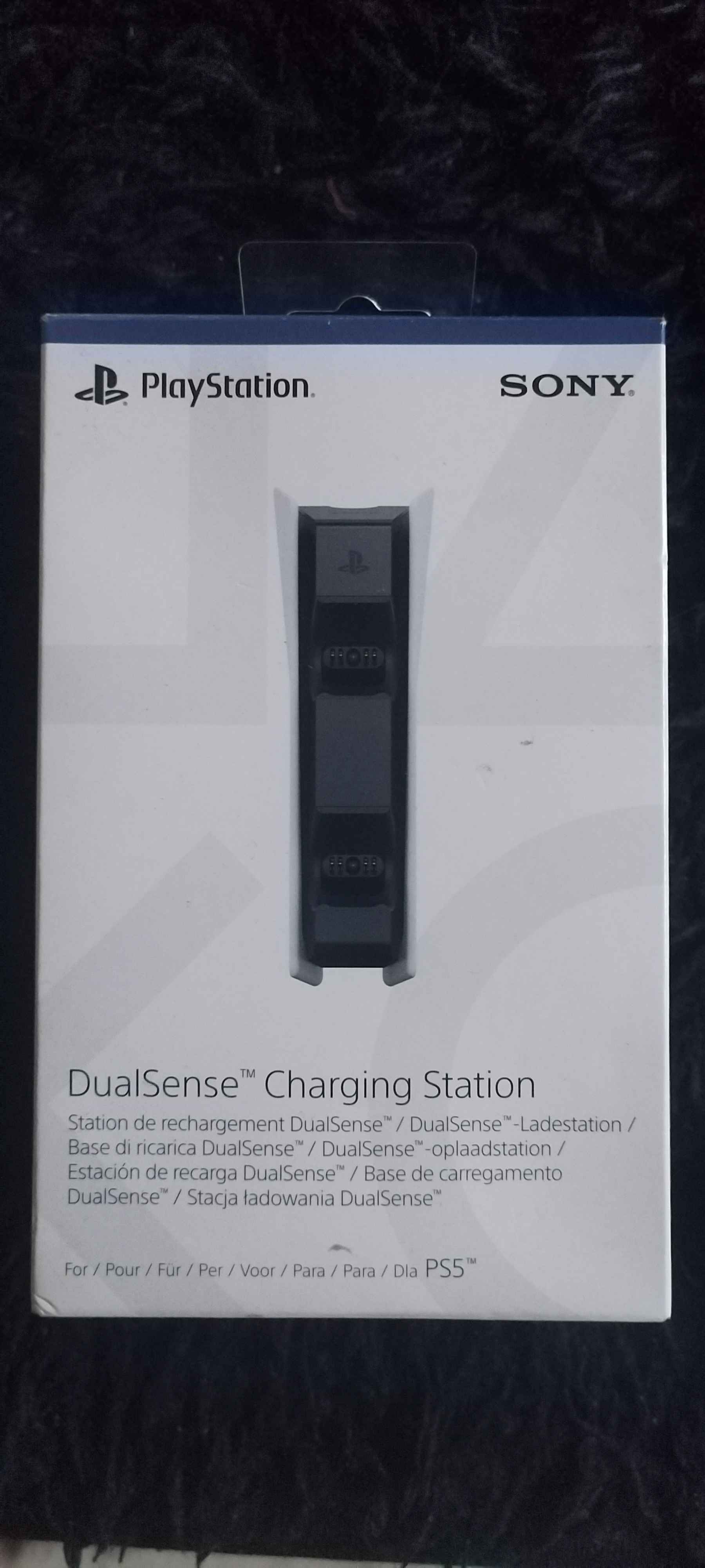 PS5 dual sense charging station