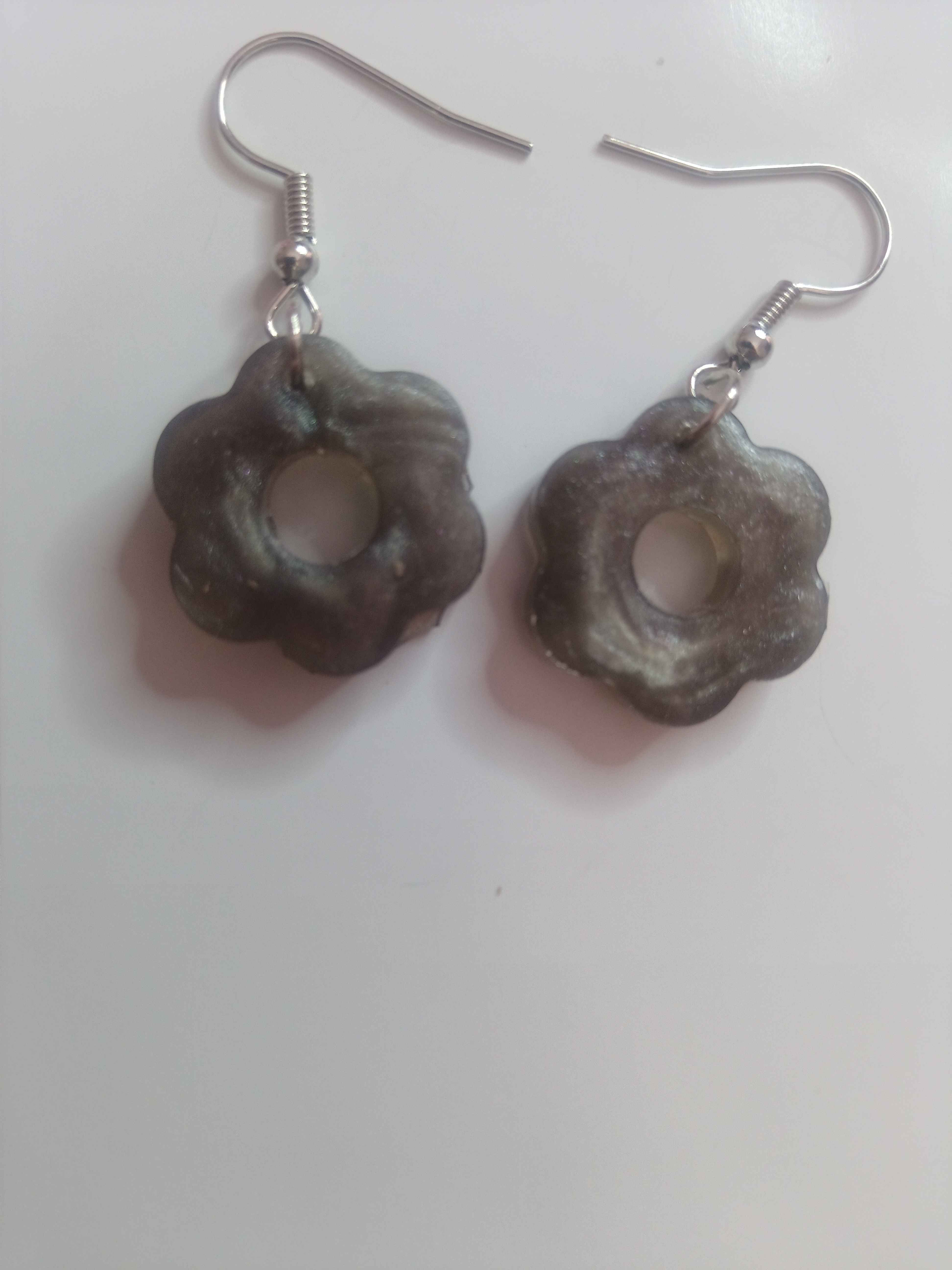 tiny silver flower earrings