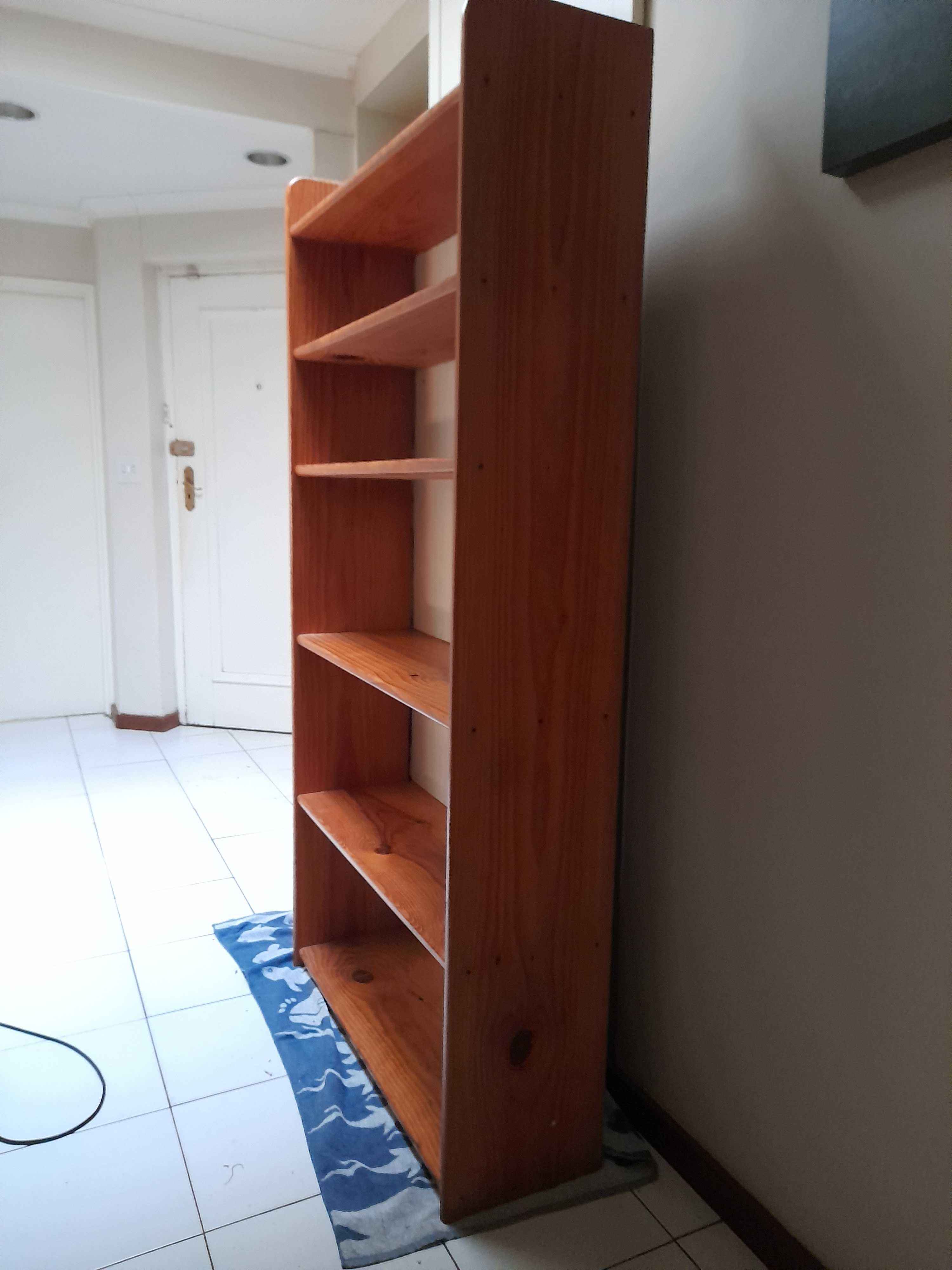 Bookshelf wooden pine