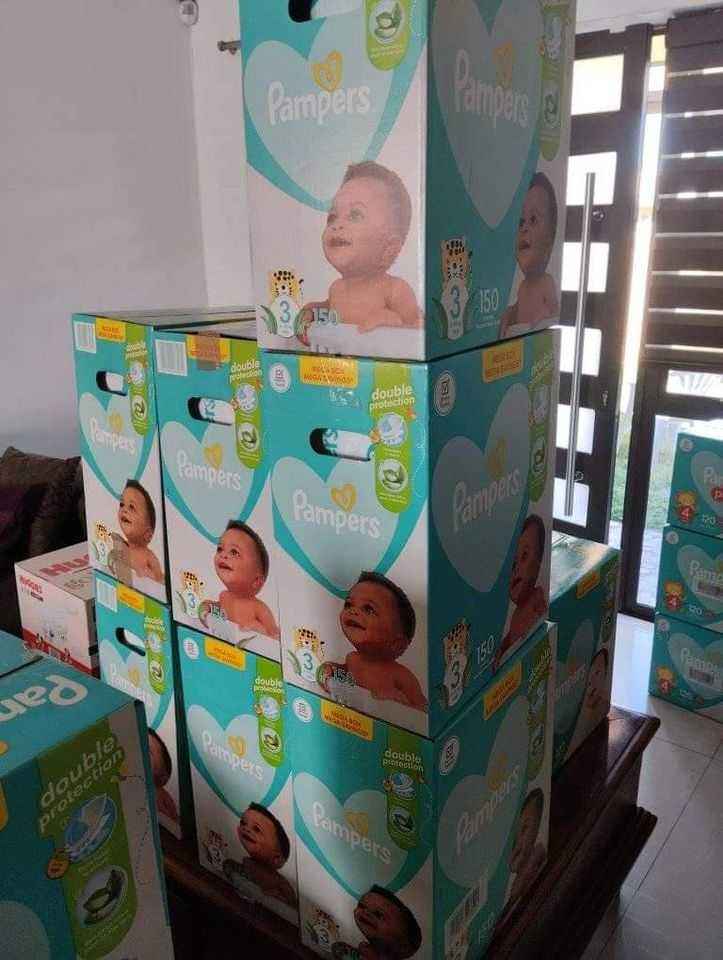 Huggies Dry Comfort,Pampers