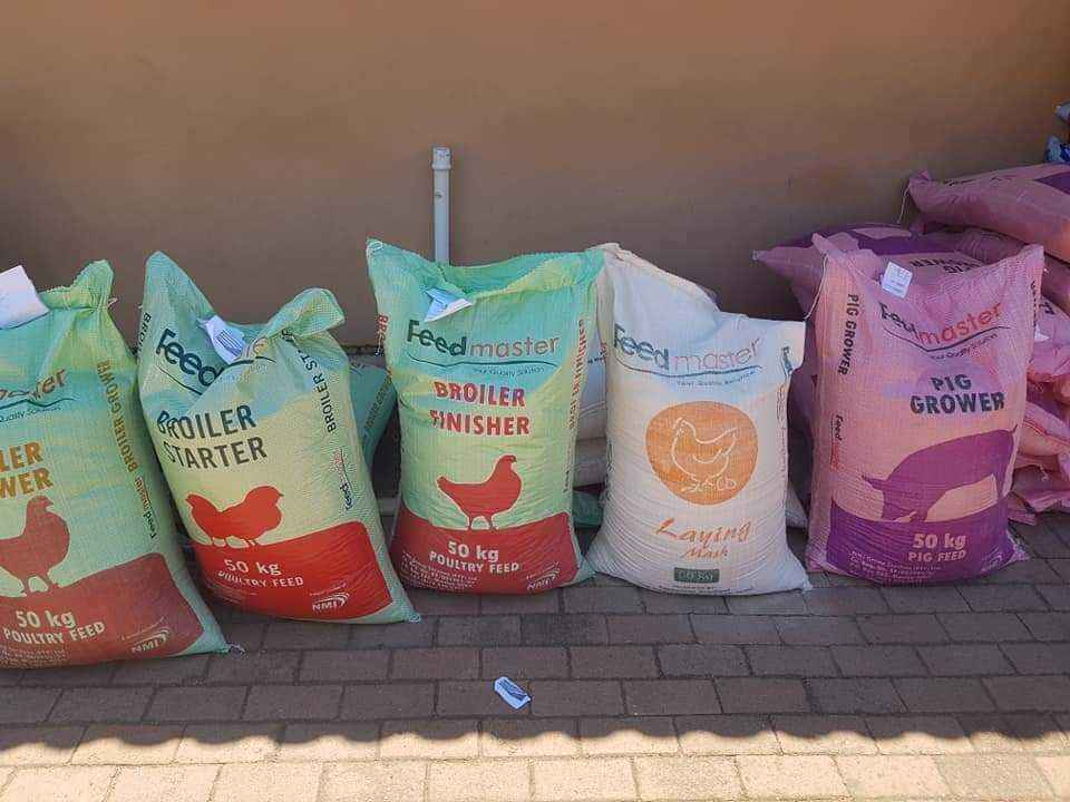 CHICKEN FEED 