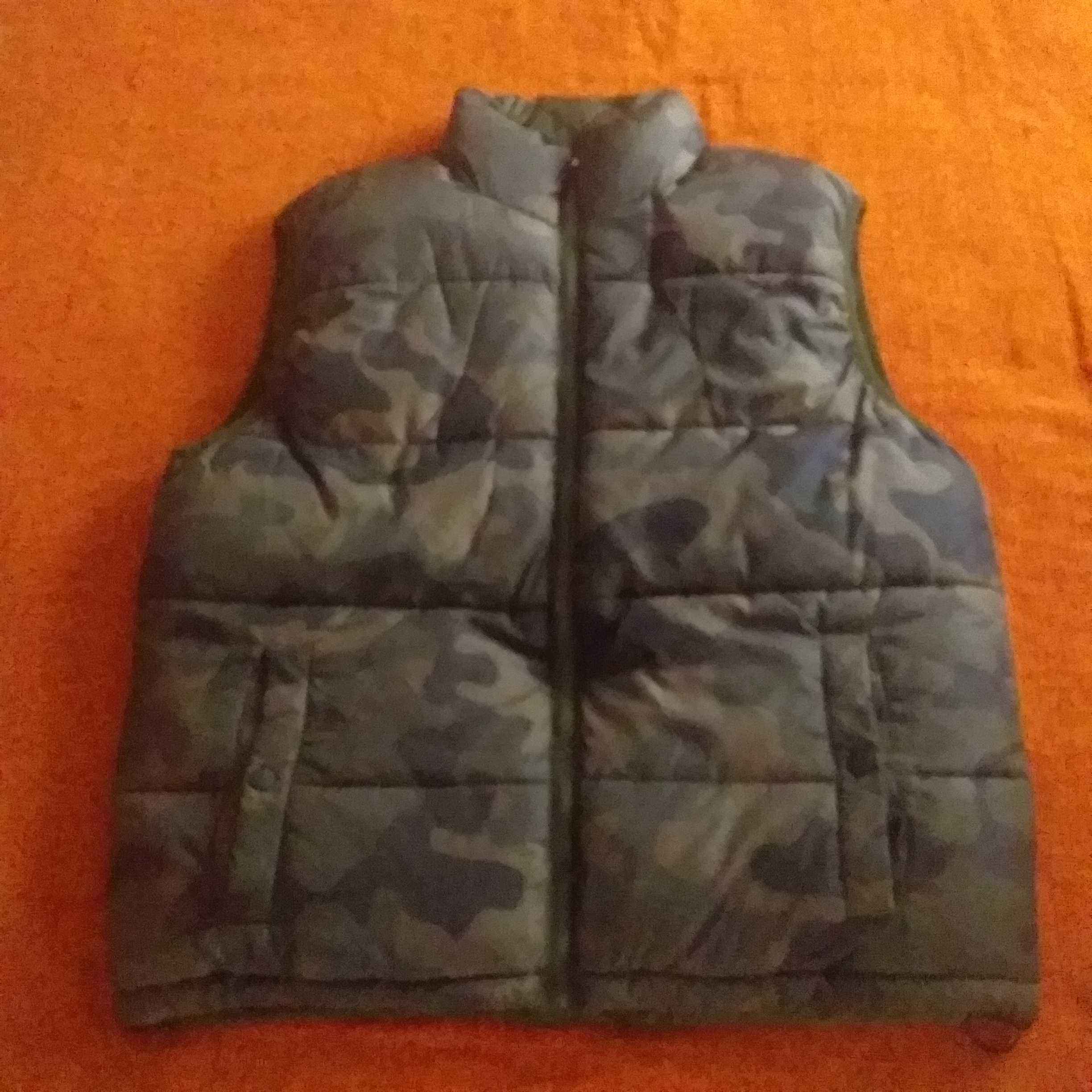 camo down-vest
