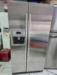 SAMSUNG SIDE BY SIDE REFRIGERATOR WITH WATER AND ICE DISPENSER