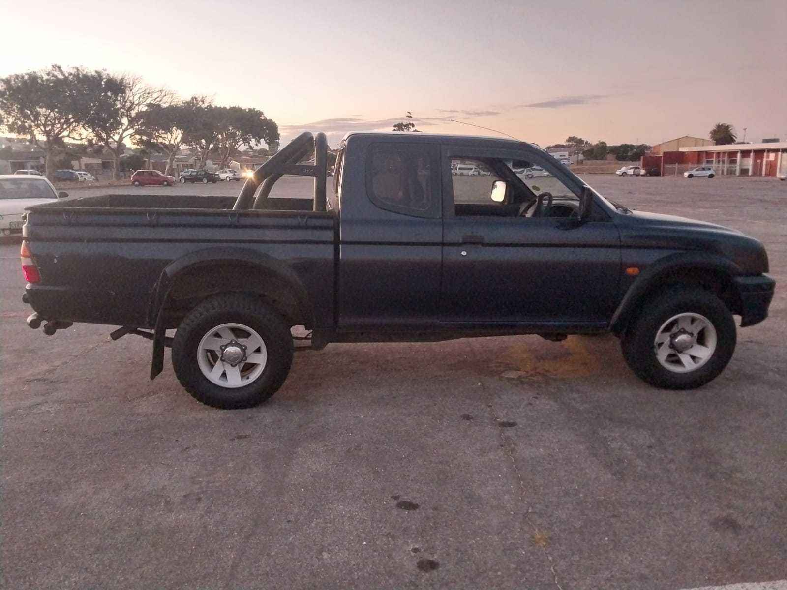 2001 Mitsubishi Colt 3.0 V6