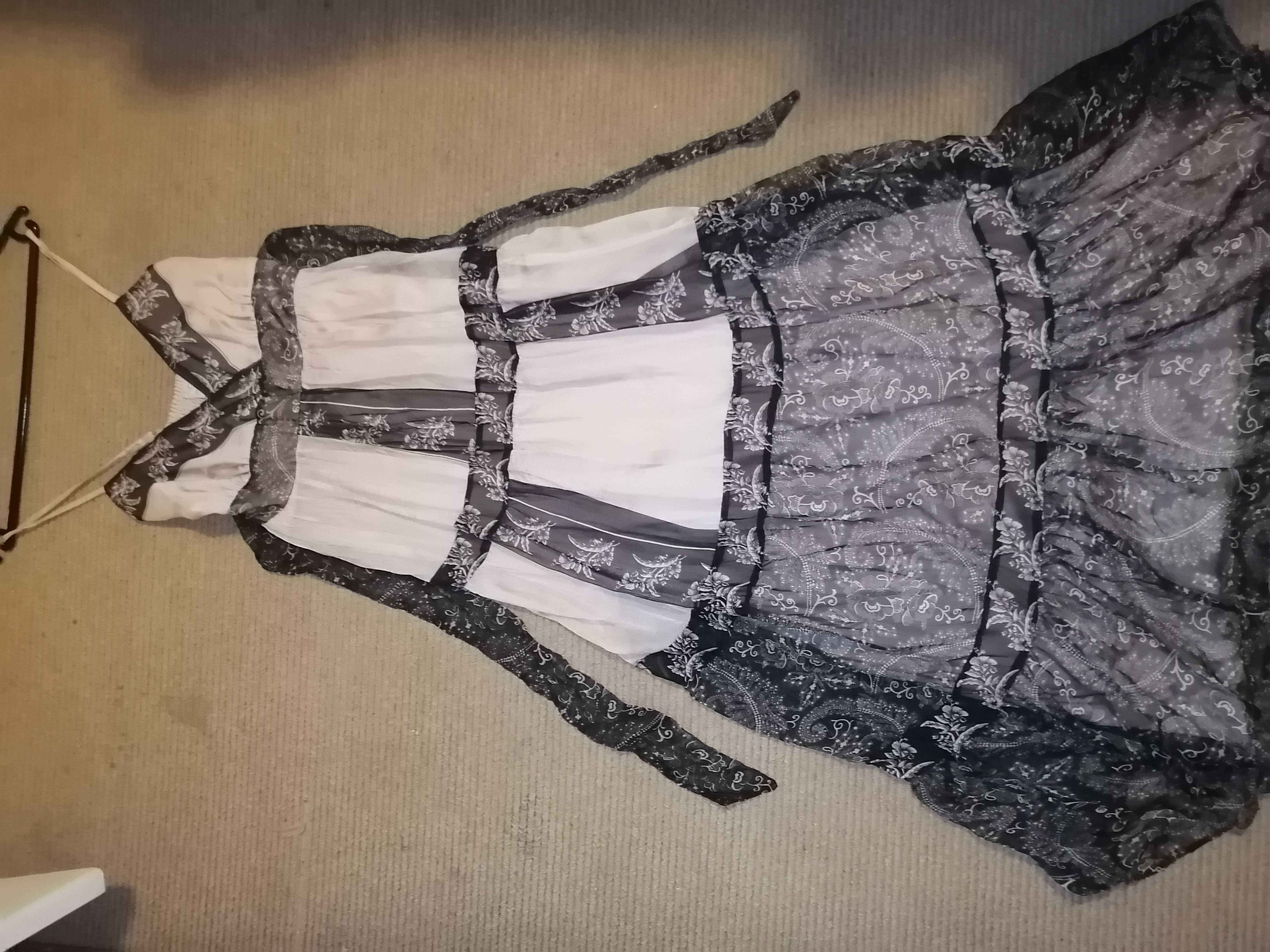 Beautiful dress size 34