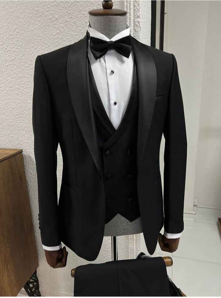 Elegant Men's Suit