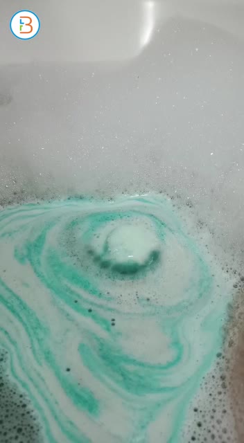 Round bath bombs