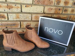 Novo Boots