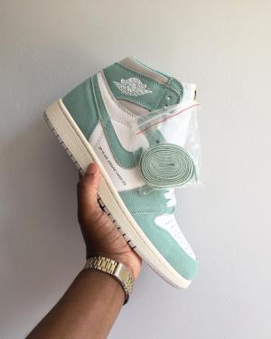 Air Jordan 1