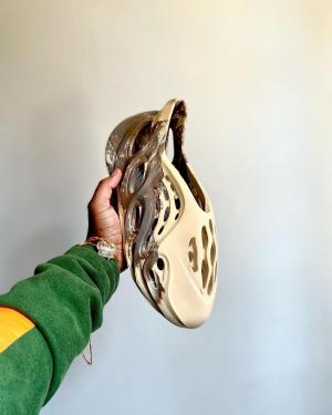 Adidas Yeezy Foam RNNR