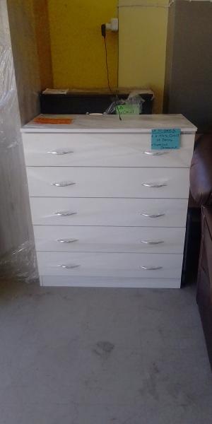 CHEST OF DRAWER