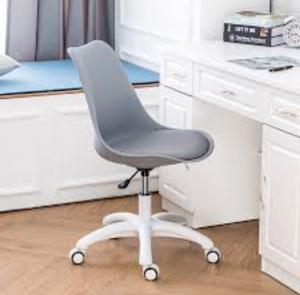 Fine living minimalist office chair