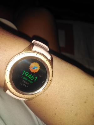 Samsung Galaxy Smart watch 42mm rose gold edition