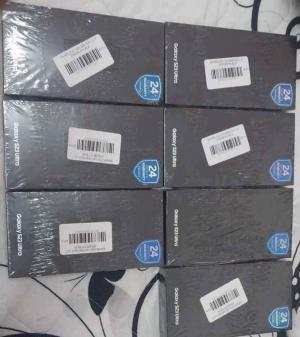 selling samsung s23 cealed