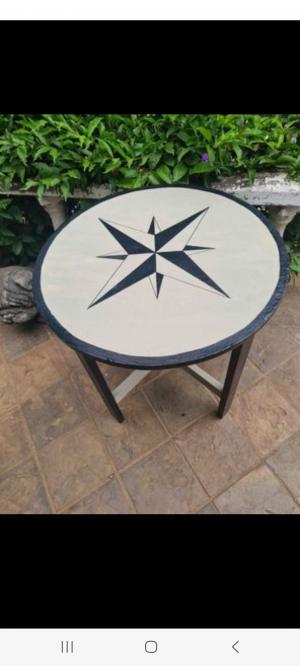 Stunning Round Occasionsl Table