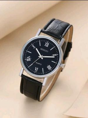 Men Round Pointer Quartz Watch