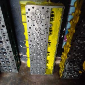 Reconditioned truck cylinder heads