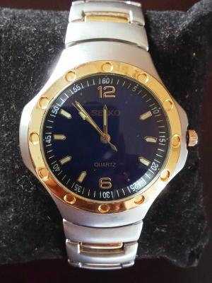 1975 Blue Dial Stainless steel Seiko WatchSeiko Qu
