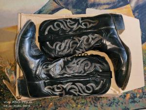 Genuine Leather Men's Cowboy Boots Size 9