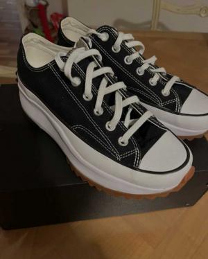 Converse Run star hike