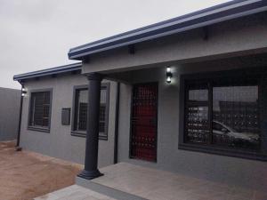 3 bedroom house for sale in Klipspruit West