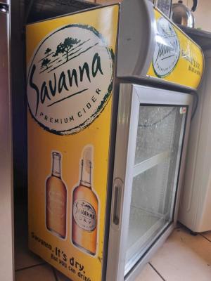 Vintage Savannah Bar Fridge - Gas Refill Needed