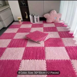 Plush puzzle floor mat