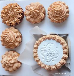 bento cake and cupcakes