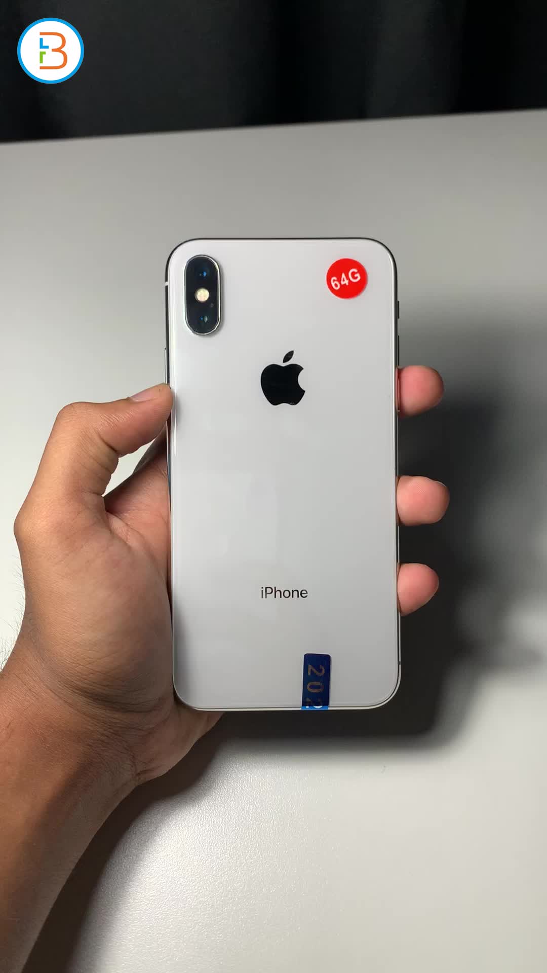 iPhone X 
64 GB 
100% battery health 
open to all networks 
perfect condition 
no faults